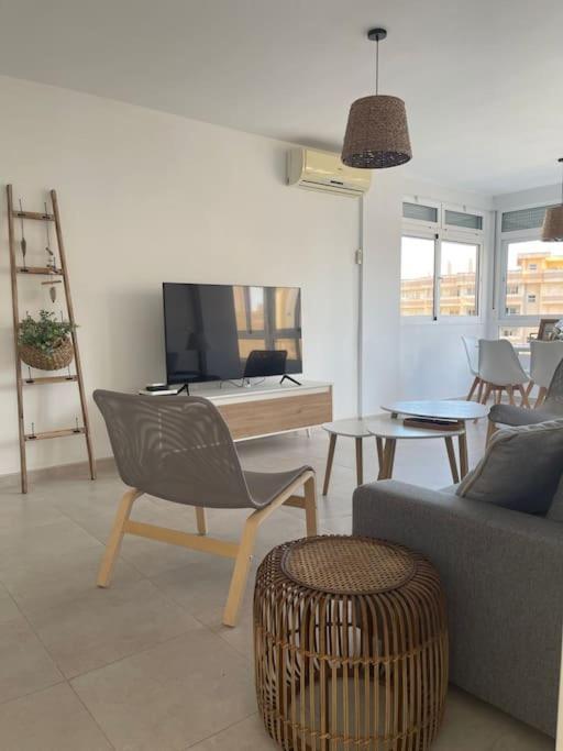 פואנגירולה Soleado Y Luminoso Apartamento מראה חיצוני תמונה