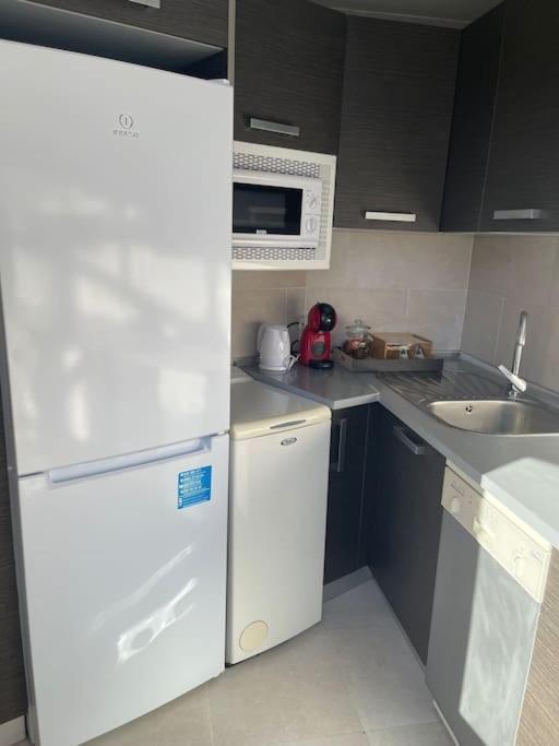 פואנגירולה Soleado Y Luminoso Apartamento מראה חיצוני תמונה